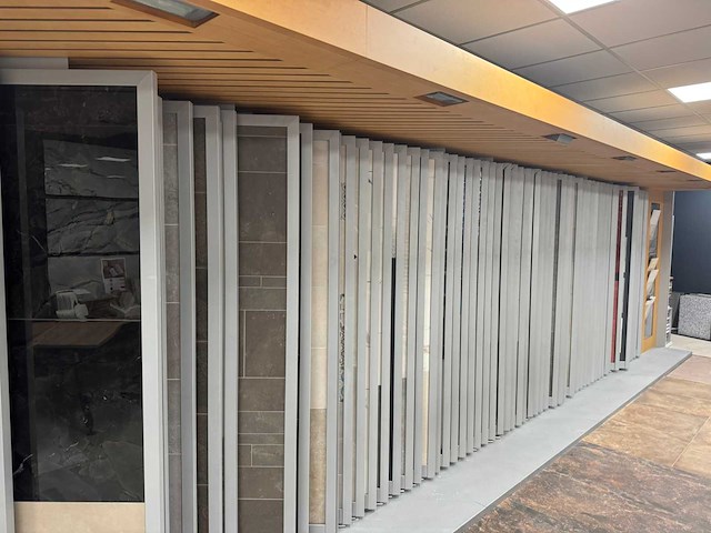 Showroom/presentatiemeubel - afbeelding 4 van  5