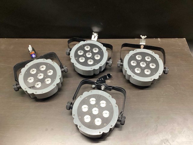 Showtec - compact par 7-3 - par-spots (4x) - afbeelding 1 van  7