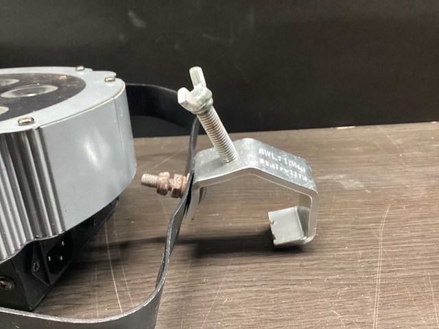 Showtec - compact par 7-3 - par-spots (4x) - afbeelding 5 van  7