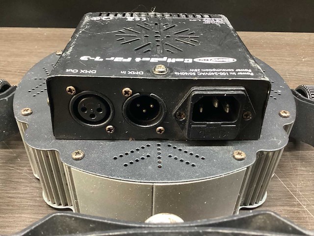 Showtec - compact par 7-3 - par-spots (4x) - afbeelding 7 van  7