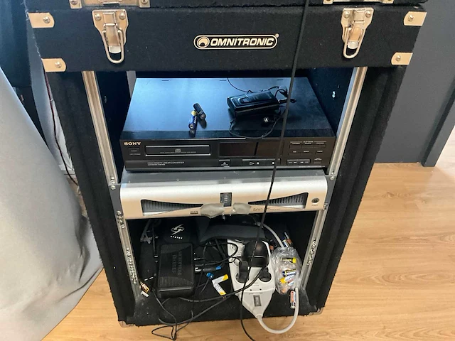Showtec - geluidsinstallatie met speakers - afbeelding 5 van  11