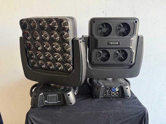 Showtec - infinity im-2515 - led moving heads (4x) - afbeelding 2 van  3