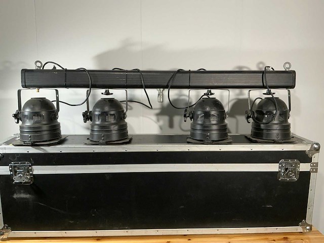 Showtec - par spotlights (2x) - afbeelding 3 van  8