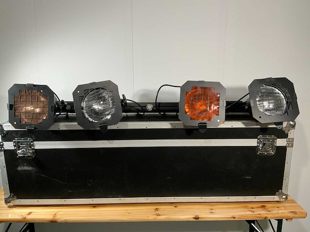 Showtec - par spotlights (2x) - afbeelding 4 van  8