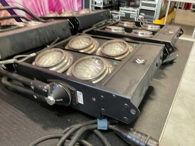 Showtec 4 blinders (4x) - afbeelding 4 van  4