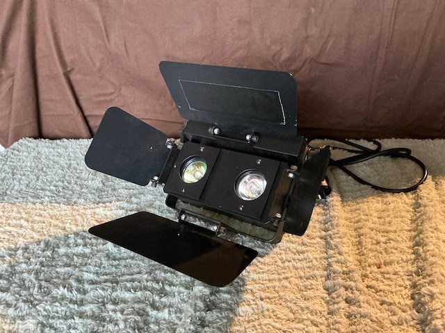 Showtec compact blinder 2 (4x) - afbeelding 1 van  5