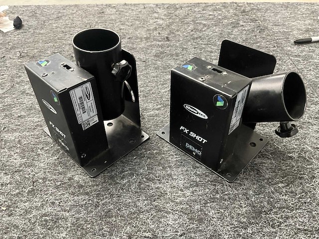 Showtec confettishooter (2x) - afbeelding 2 van  5