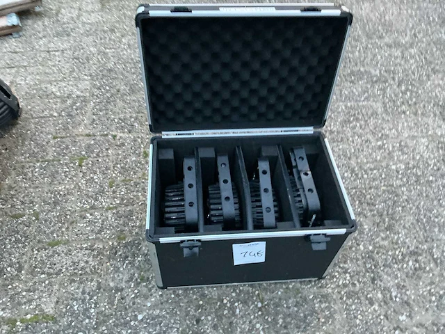 Showtec dataflash stroboscoop spotlight (4x) - afbeelding 1 van  5