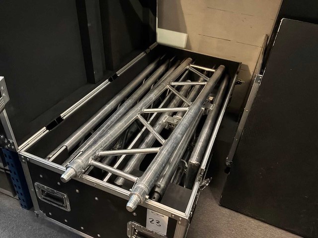 Showtec dj truss - afbeelding 1 van  5