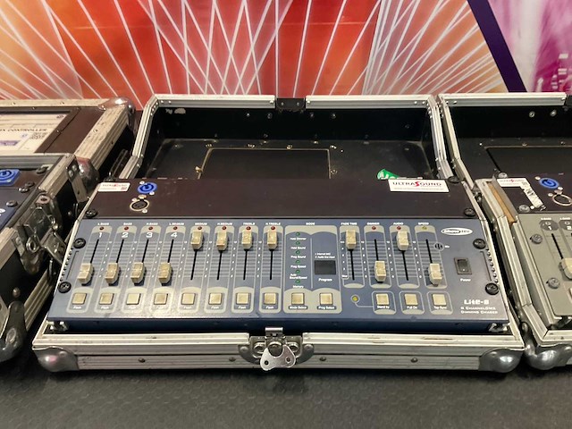 Showtec dmx controller (3x) - afbeelding 4 van  7