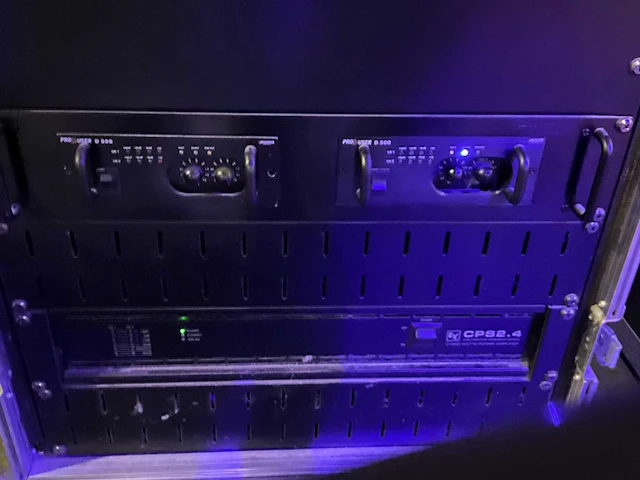 Showtec geluidsinstallatie met verlichting - afbeelding 2 van  6