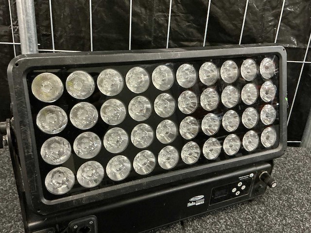 Showtec helix s5000 led washer (6x) - afbeelding 2 van  6