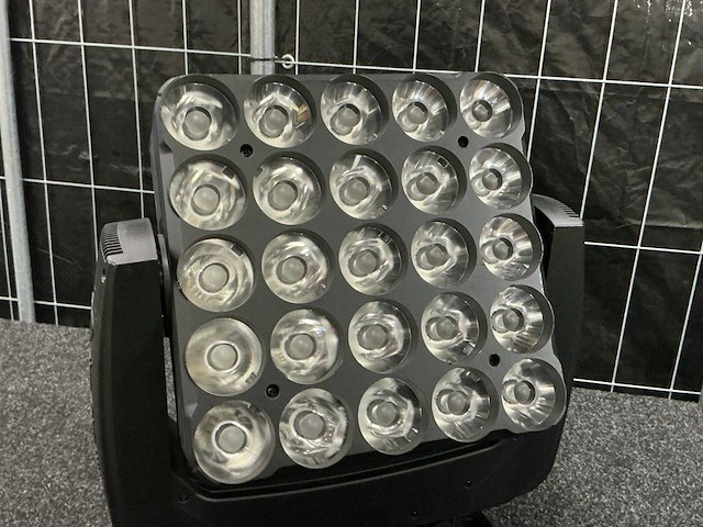 Showtec infinity im2515 led-moving head (2x) - afbeelding 2 van  8