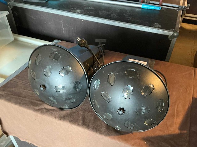 Showtec led paddestoel lichteffect - afbeelding 1 van  5