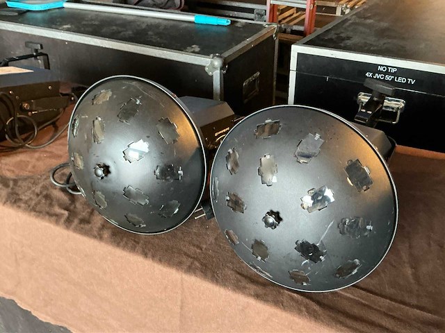 Showtec led paddestoel lichteffect - afbeelding 1 van  7