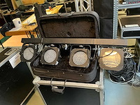 Showtec led spotbar 4-spots (2x) - afbeelding 1 van  3