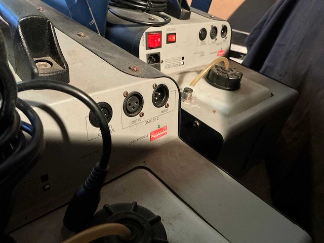 Showtec nebula s-150 sneeuwmachine (2x) - afbeelding 5 van  7