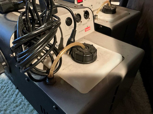 Showtec nebula s-150 sneeuwmachine (2x) - afbeelding 6 van  7