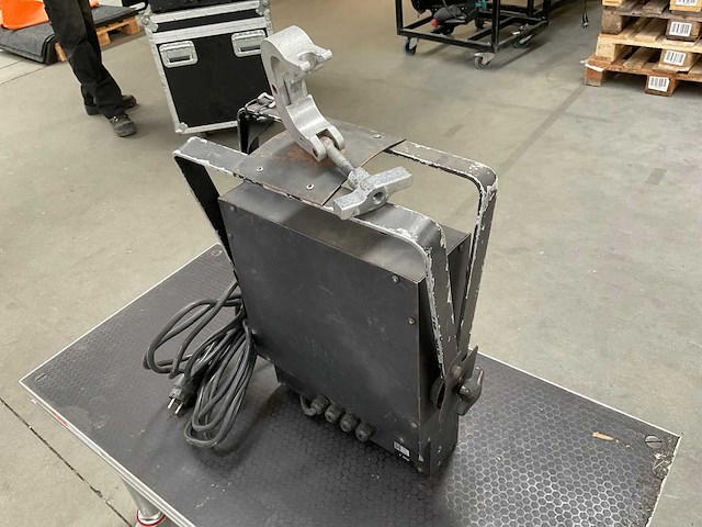 Showtec passive 4-light blinder (5x) - afbeelding 3 van  5