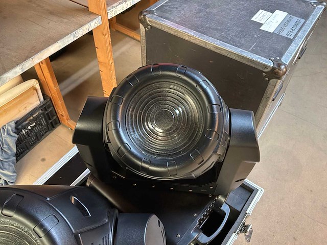Showtec phantom 250 cmy wash moving head (2x) - afbeelding 3 van  6