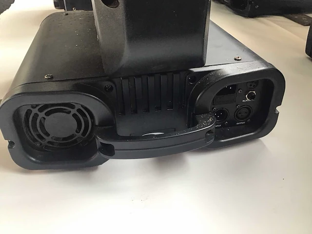 Showtec phantom 250 wash moving head (4x) - afbeelding 7 van  9