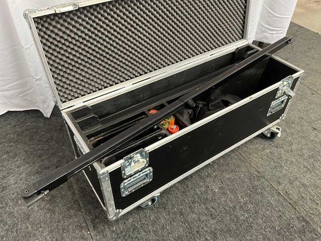 Showtec pipe and drape set - afbeelding 4 van  5