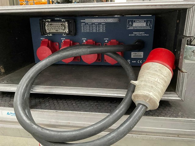 Showtec ple-30-040 kettingtakel controller 4ch - afbeelding 4 van  6