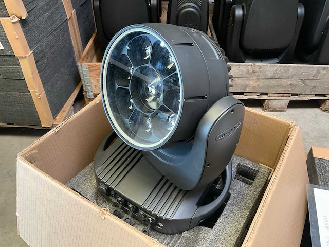 Showtec polar 340 wash fx ip65 led-moving head - afbeelding 1 van  4