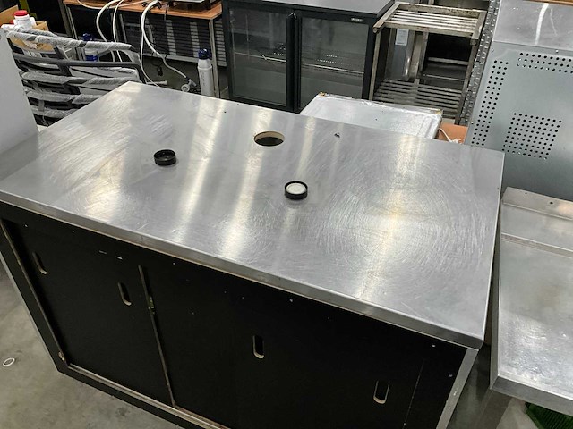 Showtec pop - 166 buffetmeubel met vuilwatervoorziening - afbeelding 8 van  9