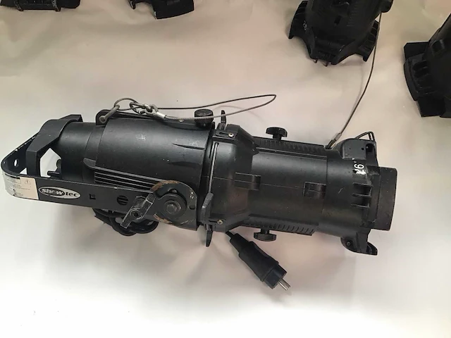 Showtec profile 750 theaterlamp / podiumlampen (7x) - afbeelding 2 van  4