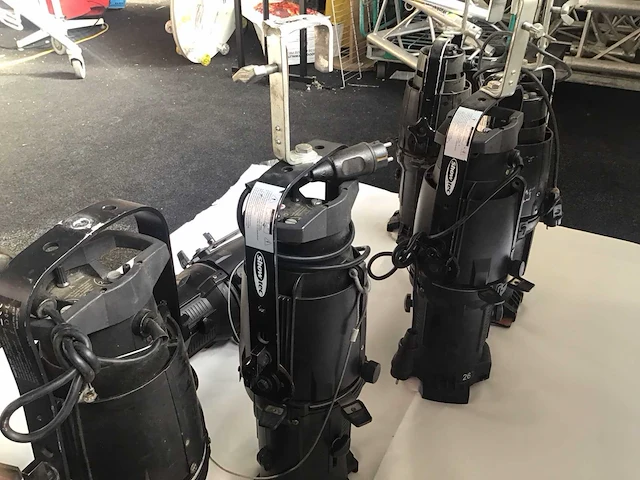 Showtec profile 750 theaterlamp / podiumlampen (7x) - afbeelding 4 van  4