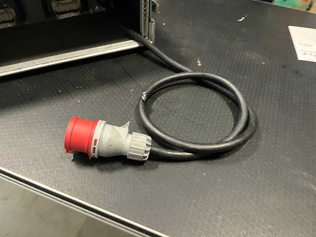 Showtec psa-3212-m power 400v - afbeelding 5 van  5