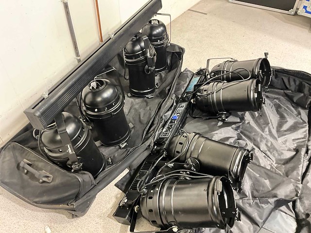 Showtec sliding showbar 4 t-balk (2x) - afbeelding 2 van  7