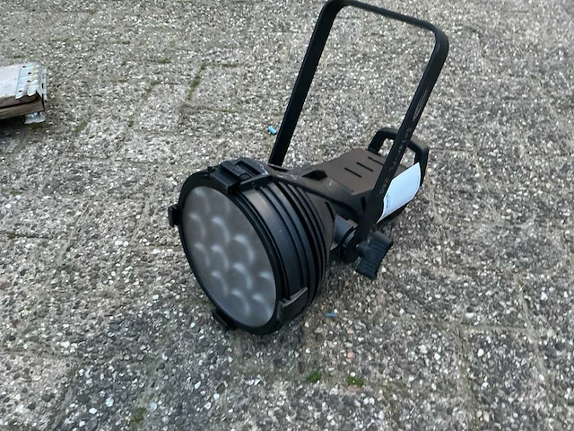 Showtec solar fl280 spotlight - afbeelding 1 van  3