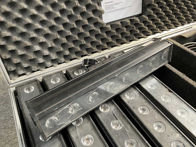 Showtec spectral 650 spotlight (12x) - afbeelding 3 van  10