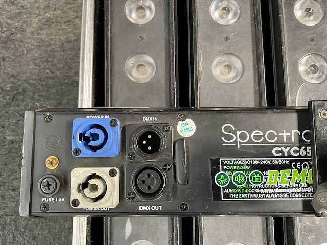 Showtec spectral 650 spotlight (12x) - afbeelding 4 van  10