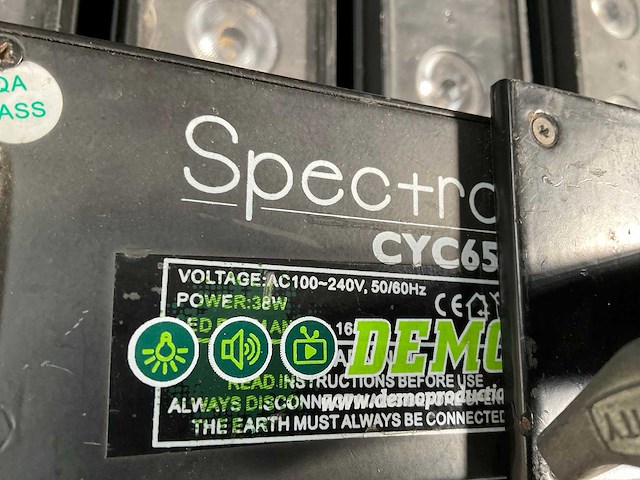 Showtec spectral 650 spotlight (12x) - afbeelding 6 van  10