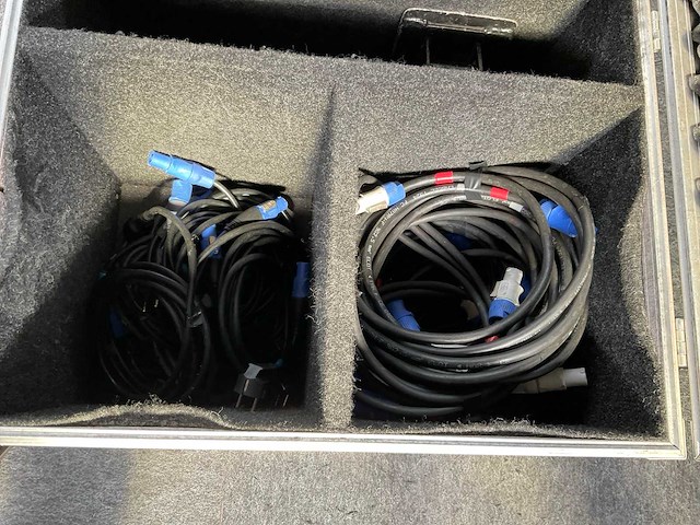 Showtec spectral 650 spotlight (12x) - afbeelding 10 van  10