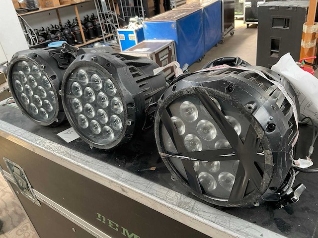 Showtec spectral m800 spotlight (3x) - afbeelding 6 van  6