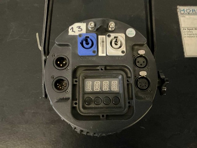 Showtec spectral m800mk2 led spot (4x) - afbeelding 4 van  6