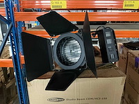 Showtec studio beam cdm/hci-150 winkelverlichting (12x) - afbeelding 1 van  6
