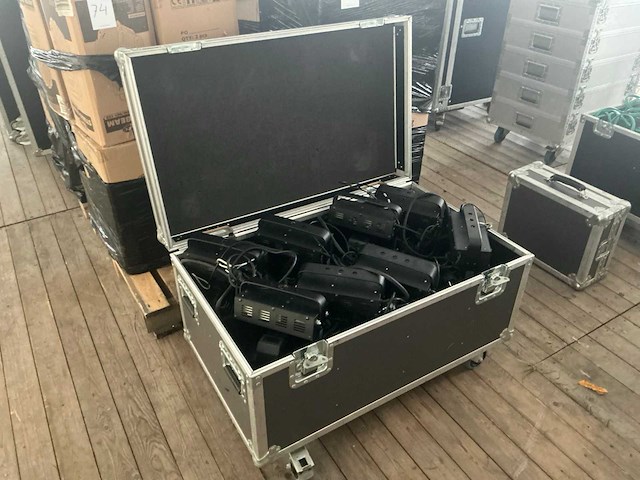 Showtec studio beam cdm/hci-150 winkelverlichting (8x) - afbeelding 3 van  4