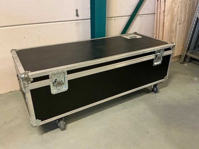 Showtec suntrip spotlight (9x) - afbeelding 6 van  6