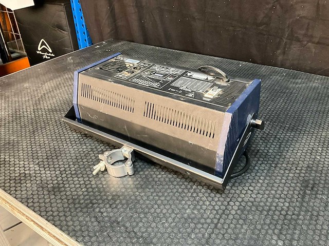 Showtec titan strobe 1500w stroboscoop - afbeelding 5 van  8