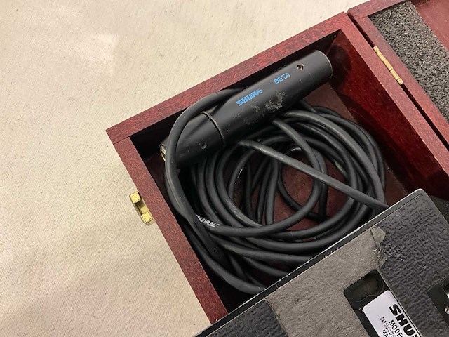 Shure - beta 91 - grensvlak-microfoon - afbeelding 4 van  4