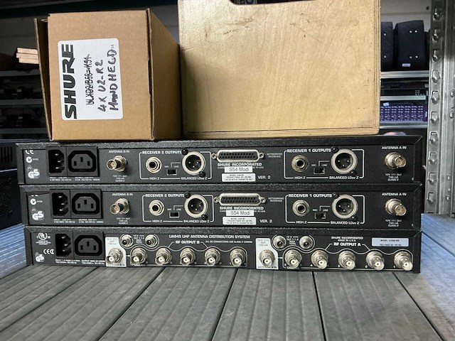 Shure - wireless transmitters (4x) - afbeelding 7 van  7