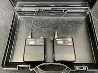 Shure axient axt100 beltpack (2x) - afbeelding 1 van  3