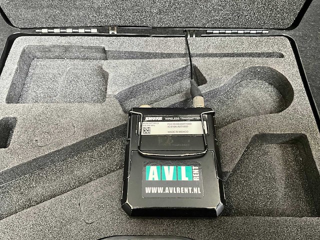 Shure axient axt100 beltpack - afbeelding 2 van  3