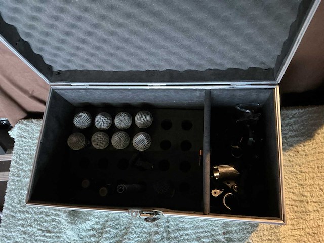 Shure / samson microfoon (11x) - afbeelding 2 van  5