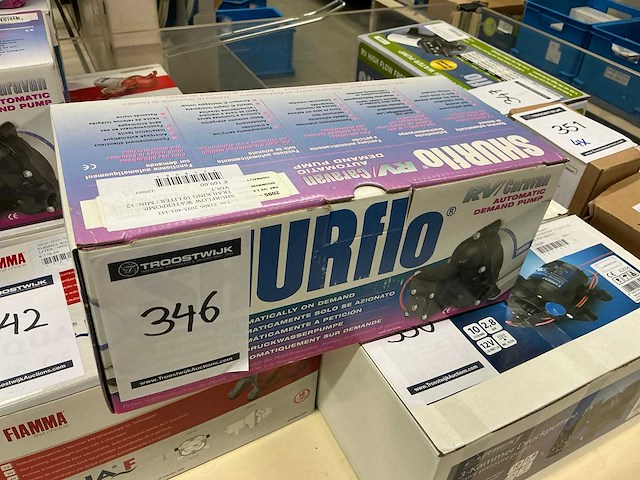 Shurflo 12v waterpomp - afbeelding 1 van  3